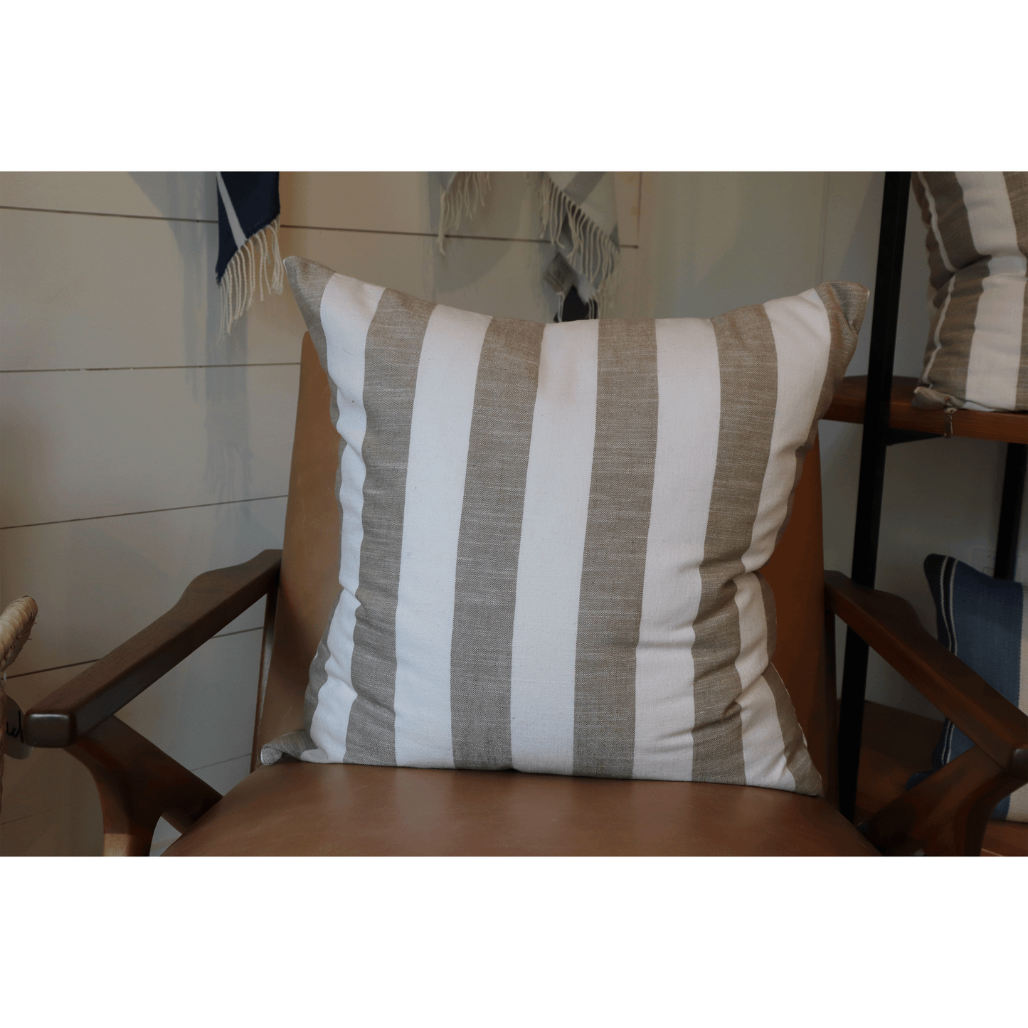 20" Pillow