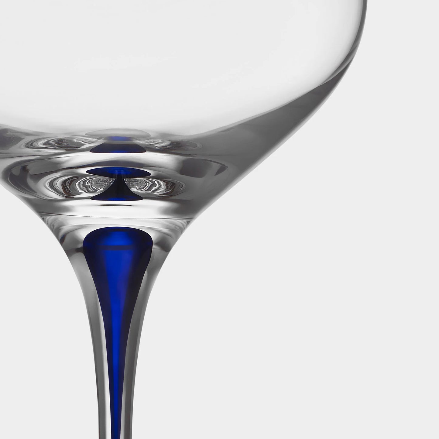 Intermezzo Blue Coupe