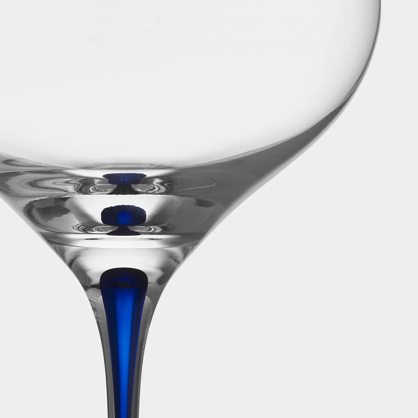 Intermezzo Blue Bouquet