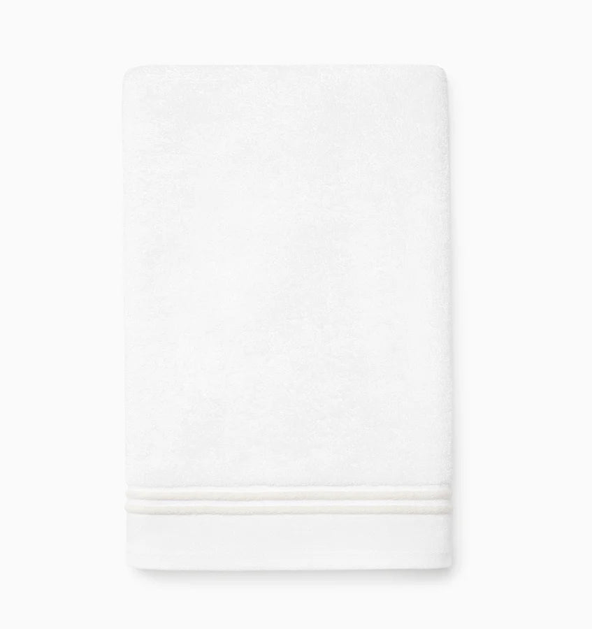 Aura Nuova Hand Towel